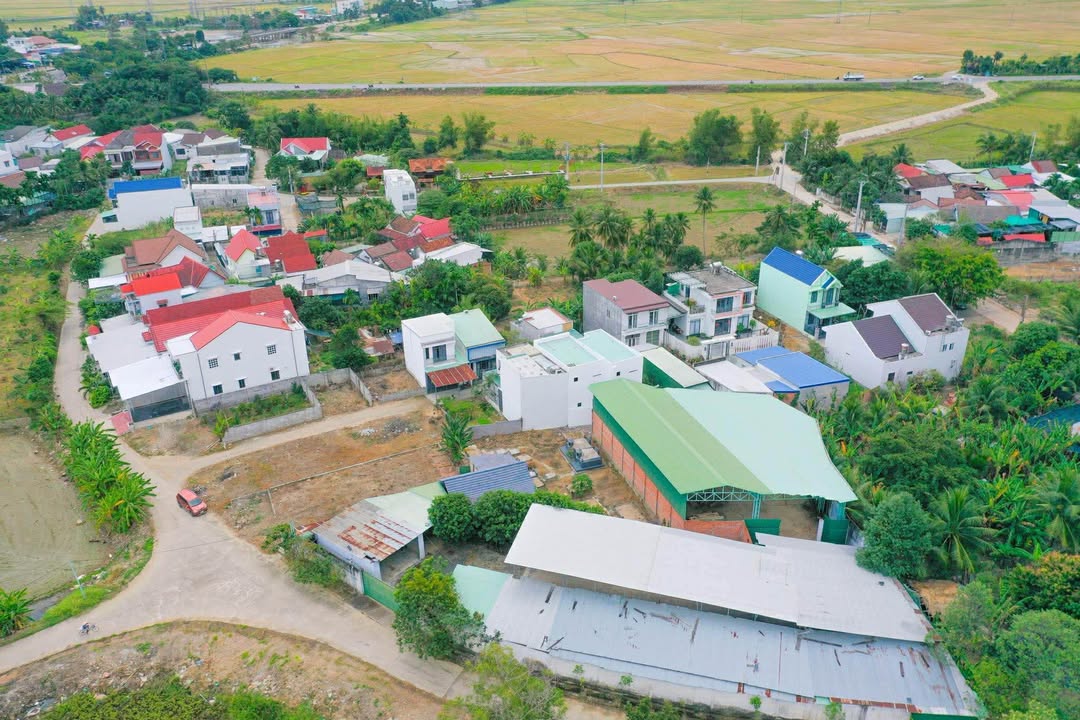 Nhà liền kề Diên Lạc Mới 72m² giá 2.6 tỷ - Thiết kế hiện đại, sẵn sàng vào ở!