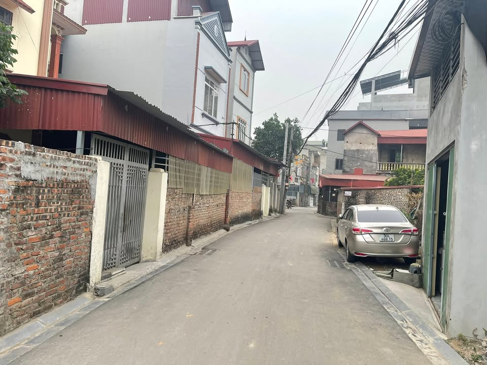 Nhà 3 tầng xóm Nhì, Đông Hội 42m² giá 4 tỷ - Gần trung tâm phát triển!