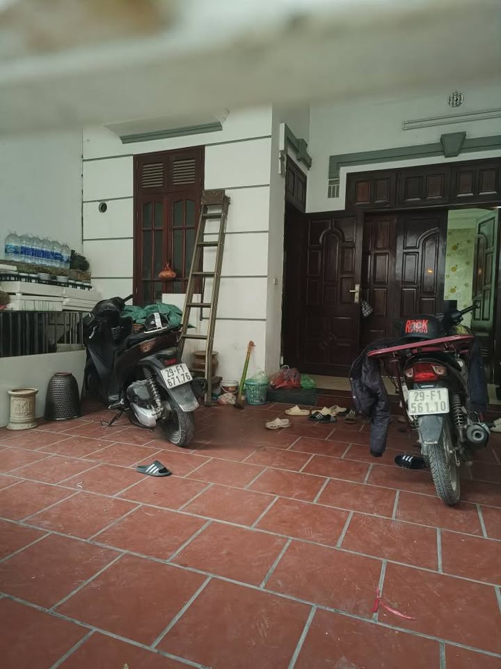 Đất tặng nhà 3 tầng Xuân La Tây Hồ 120m² - Vị trí đẹp, phong thủy tốt!