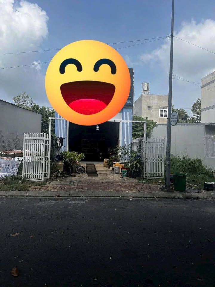 Nhà cấp 4 khu dân cư Cấp Thoát Nước Chánh Nghĩa, 100m² giá 4 tỷ - Đầu tư sinh lời ngay!