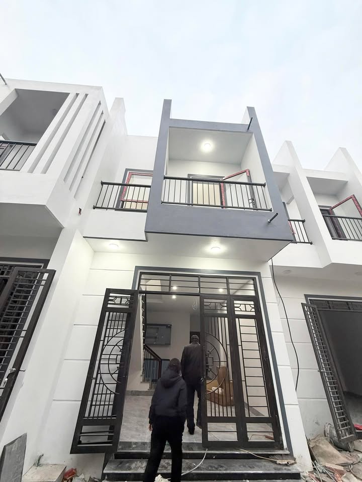 Nhà 2 tầng khu Liên Minh, Nông Trang 60m² giá 2 tỷ - Chỉ việc xách vali vào ở!