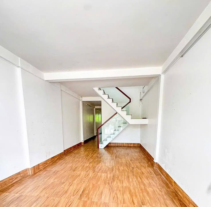 Nhà 1 Trệt 1 Lầu 80m² Đường Lưu Hữu Phước, Cà Mau - Giá 2.4 Tỷ