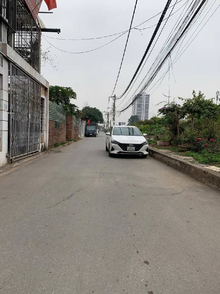 Đất phân lô Gia Thụy 50m² giá 6 tỷ - Ô tô vào tận đất!