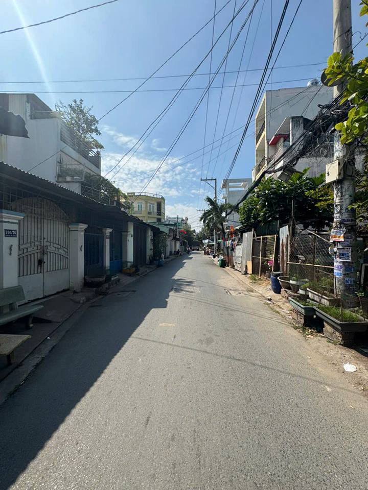 Bán đất mặt tiền kinh doanh hẻm xe hơi Lê Văn Quới 129m² chỉ 9 tỷ - Nhà chính chủ kiên cố!