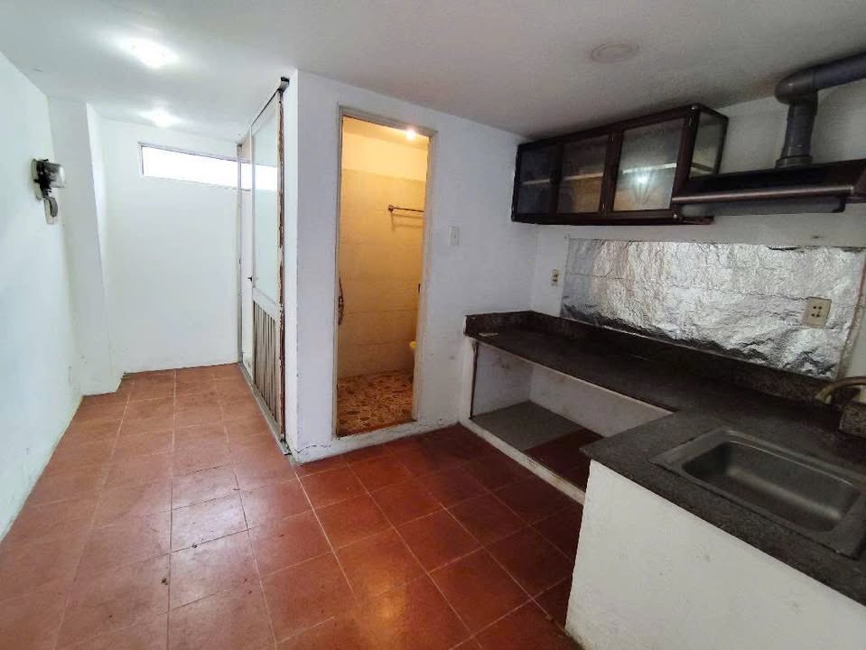 Nhà Mặt Tiền Trương Định Hoàng Sa Q3 - Kinh Doanh Sầm Uất 105m², 5 Tầng