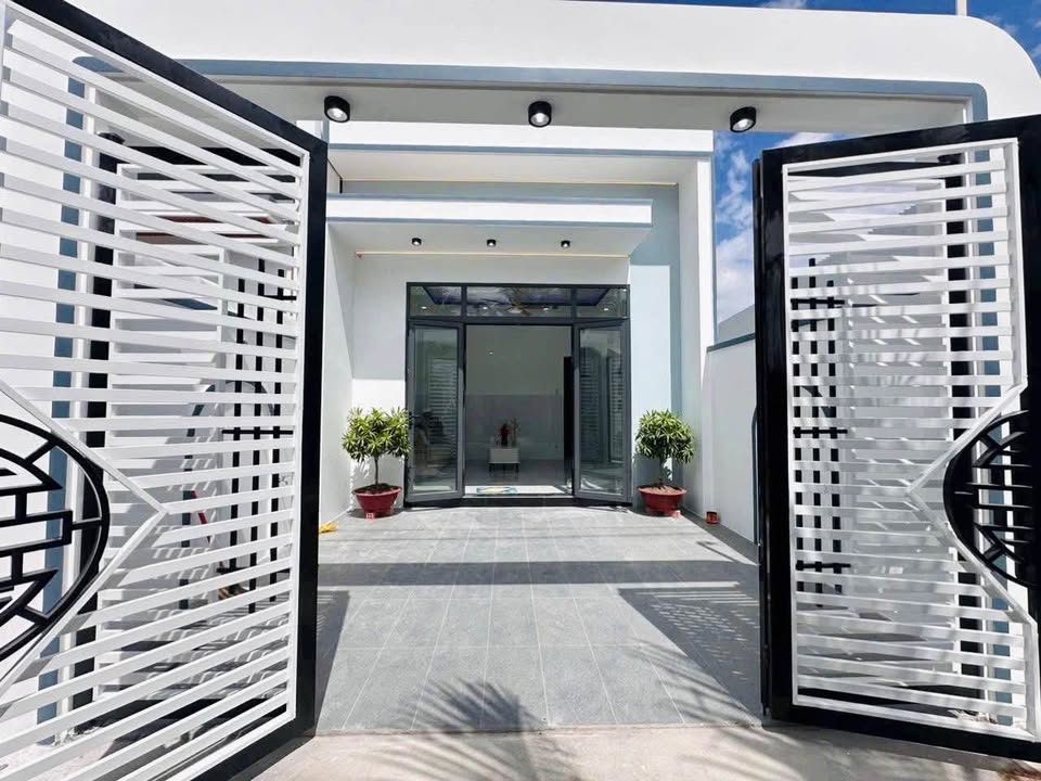 Nhà mới Phước Thạnh - Mỹ Tho 120m² giá 1.52 tỷ - Hướng Nam thoáng mát