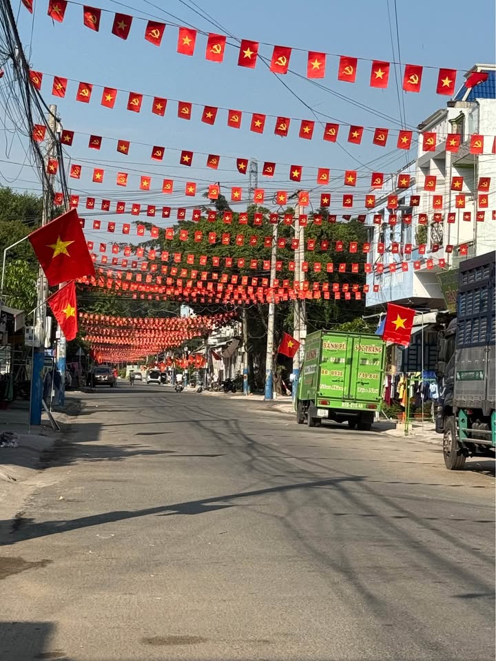 FrontHouse Dĩ An 350m² giá 11.9 tỷ - Kinh doanh sinh lời ngay!