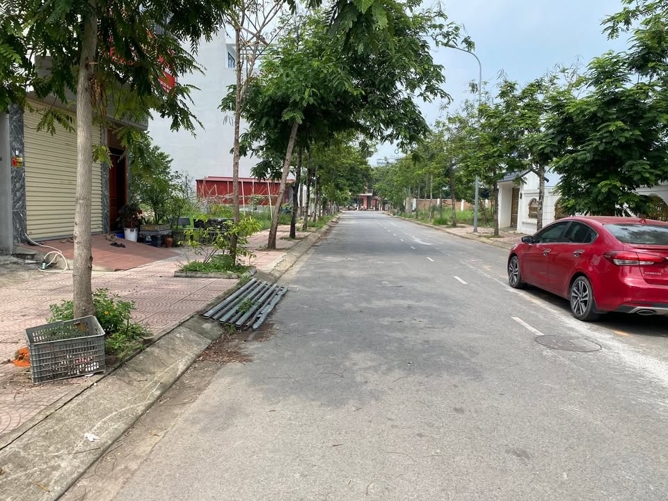 Đất nền GĐ1 Nam Vĩnh Yên 100m² giá 3.9 tỷ - Sổ đỏ chính chủ sẵn sàng giao dịch!