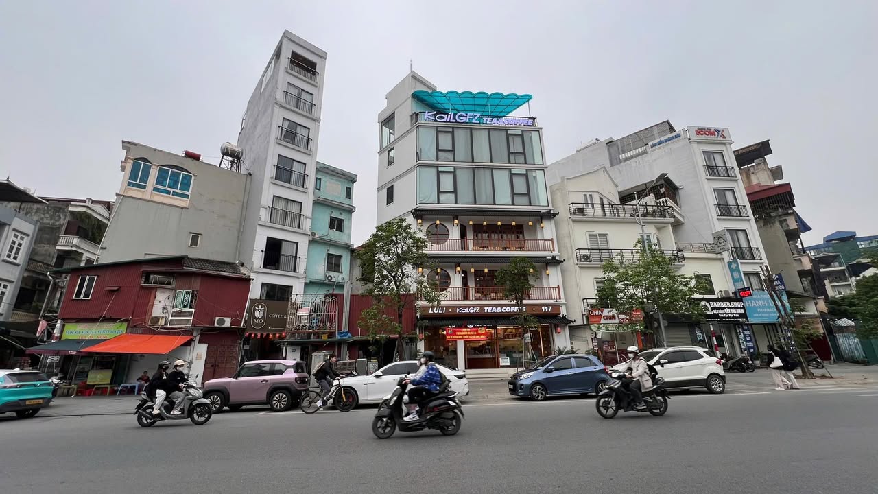 Cho thuê tòa nhà mặt phố Nguyễn Trường Tộ, Ba Đình - 150m² x 6 tầng, kinh doanh đắc địa