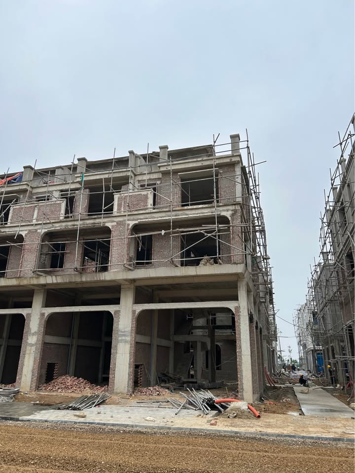 Shophouse Ecopark Vinh 120m² giá 9 tỷ - Khu vực trung tâm sầm uất!