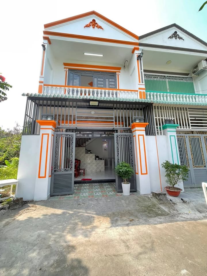 Nhà 1 Trệt 1 Lầu Tân Kim - 83m² giá 2.9 tỷ - Sẵn sàng vào ở ngay!