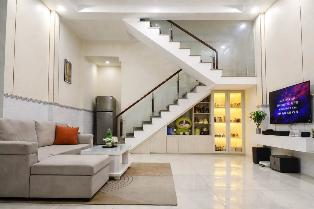 Nhà 2 tầng Đông Hưng Thuận 65m² giá 3.8 tỷ - Sổ hồng riêng, vào ở ngay!