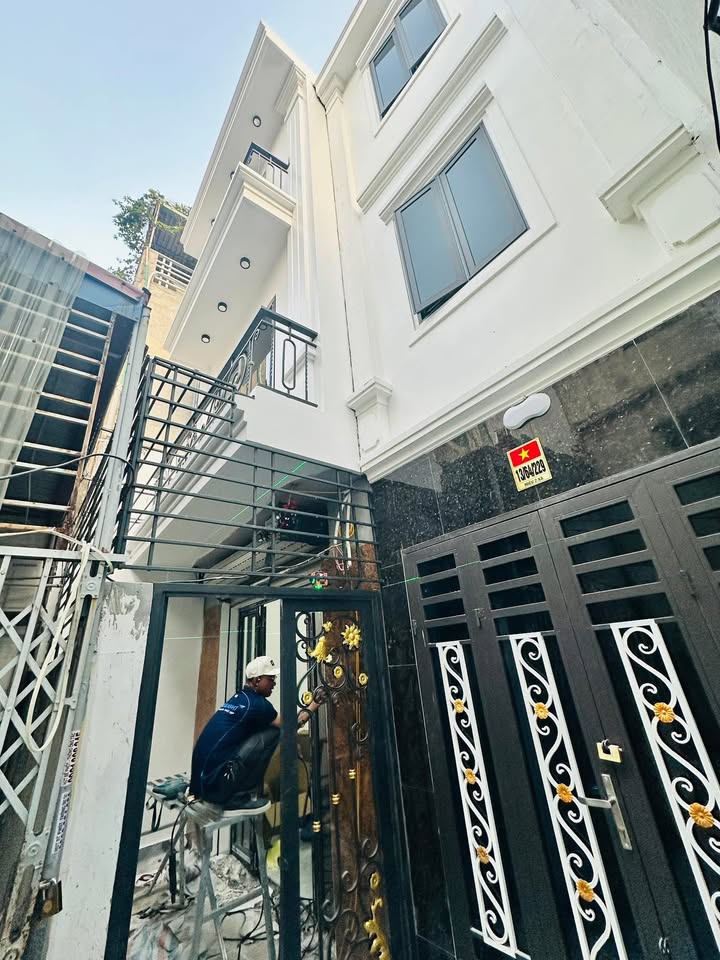 Nhà đẹp 229 Miếu Hai Xã, 40m² giá 2.79 tỷ - Sổ đỏ chính chủ