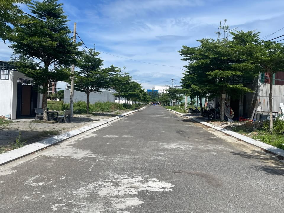 Đất Nền KĐT Số 4, Điện Bàn - 122m² Giá 3.75 Tỷ, Gần FPT & Biển