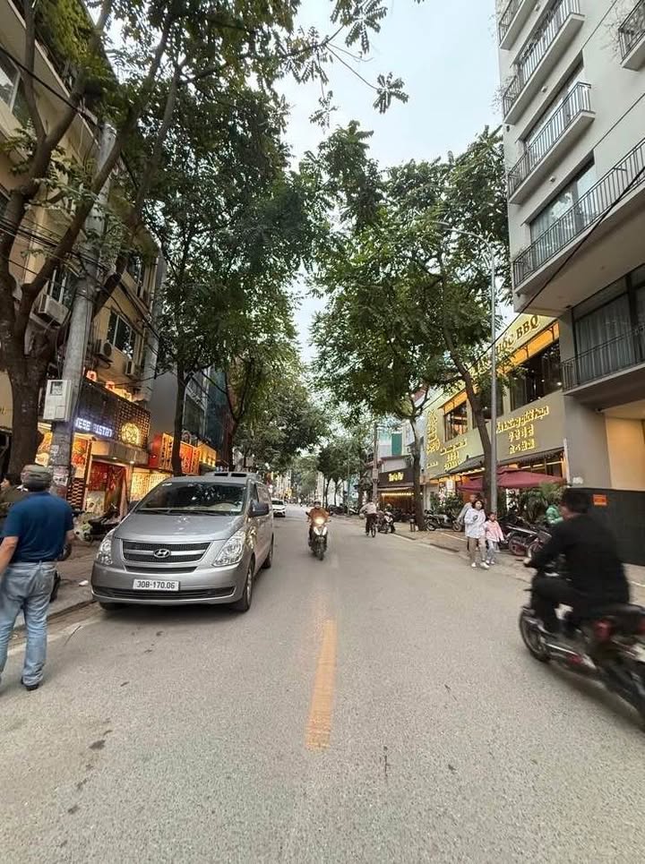 Nhà phố Trung Kính, Cầu Giấy 45m² giá 2x tỷ - Thiết kế hiện đại, 2 mặt thoáng!