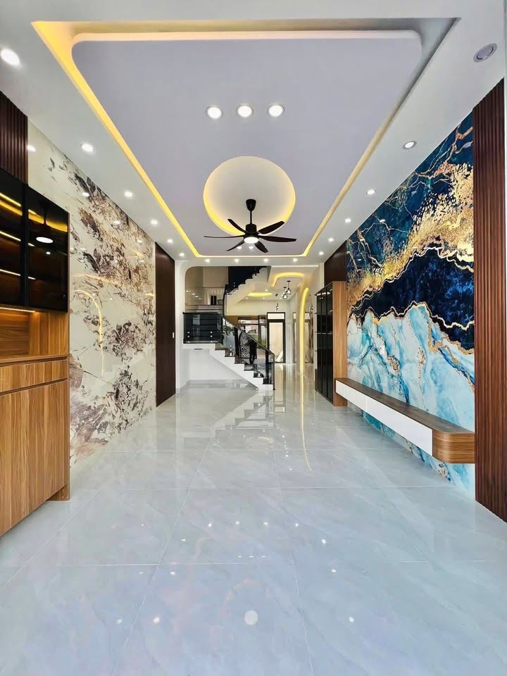 Nhà 4 tầng mặt tiền Hà Thanh 2 Quy Nhơn 84m² giá 5 tỷ - Thiết kế hiện đại, sẵn sàng vào ở!