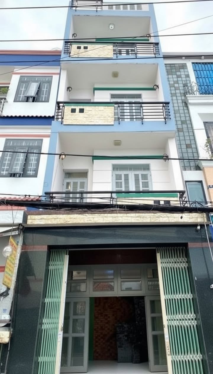 Nhà 4 tầng Quận 12, hẻm 8m, diện tích 44m², giá chỉ 5 tỷ - Cơ hội đầu tư tốt!