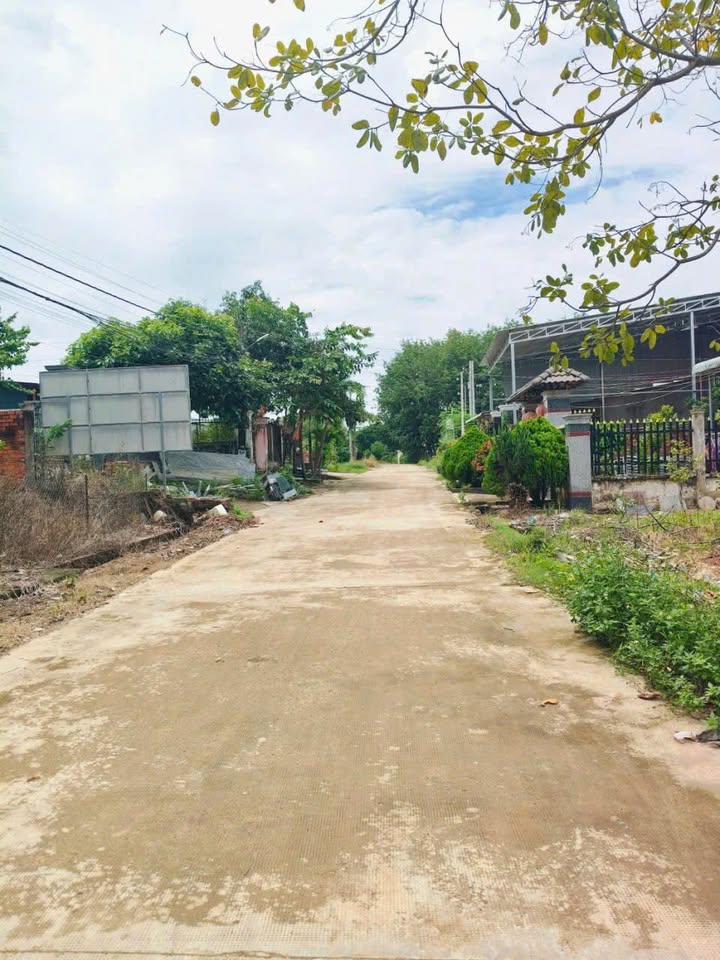 Đất nền Phường Tân Xuân 195m² giá chỉ 700 triệu - Đường bê tông ô tô né nhau!