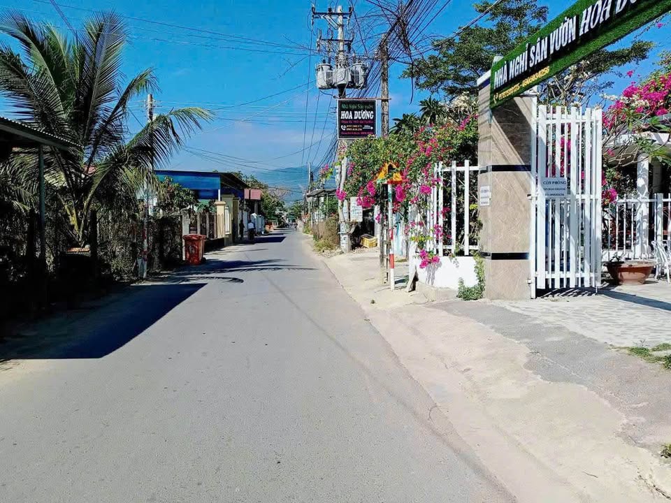 Đất thổ cư Suối Tân, Cam Lâm, 300m² giá 3 tỷ - Cần bán gấp dịp Tết!