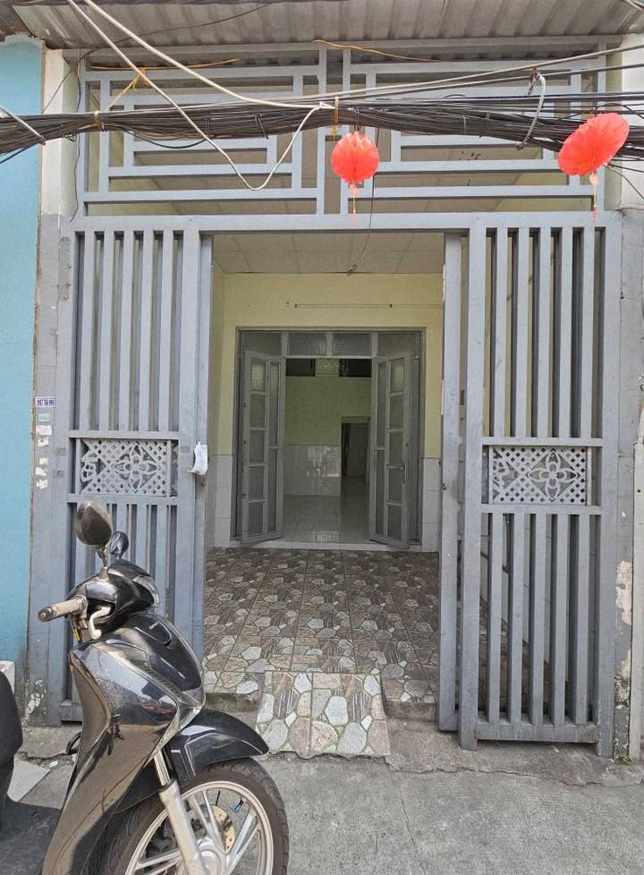 Nhà bán hẻm Hương Quê, Quốc Lộ 50, 44m² giá 2.8 tỷ - Pháp lý rõ ràng!