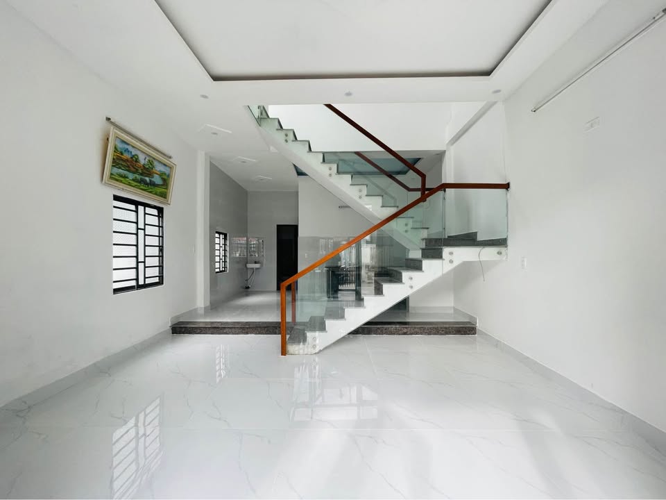 Nhà riêng góc 58m² Đường Nguyễn Lương Bằng 3 tỷ - Tiện ích vàng gần Mega Market!