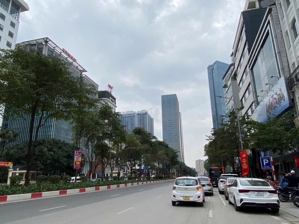 Nhà Mặt Phố Liễu Giai 60m², 5 Tầng Kinh Doanh - Sổ Đỏ Vuông Đẹp