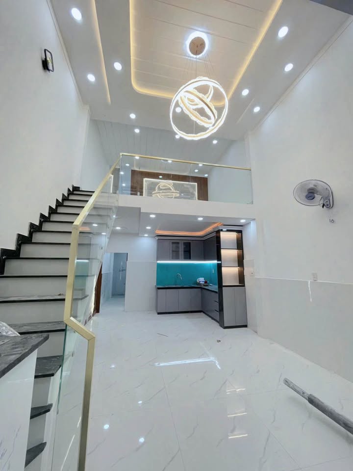 Nhà 2 tầng hẻm xe hơi Tô Ký 56m² giá 3.85 tỷ - Sổ hồng riêng, thương lượng!