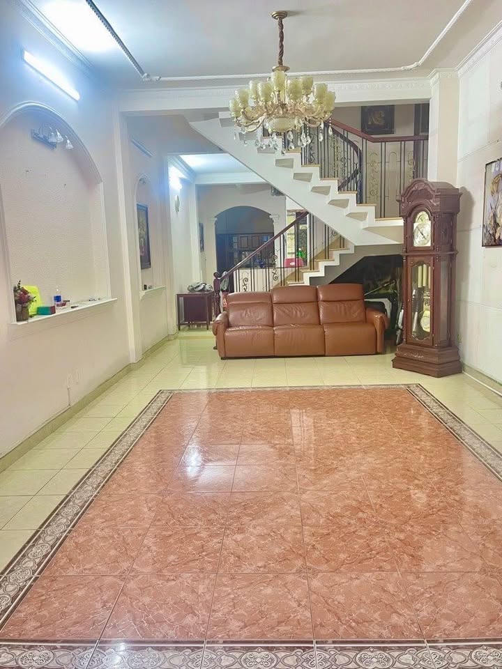 FrontHouse Tân Bình 115m² giá 32 tỷ - Mặt tiền kinh doanh đắc địa!