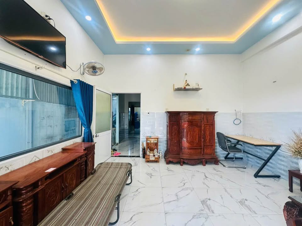 Nhà cấp 4 Phường Phước Hậu, Vĩnh Long 5 triệu/tháng - Nội thất đầy đủ, thoáng mát!