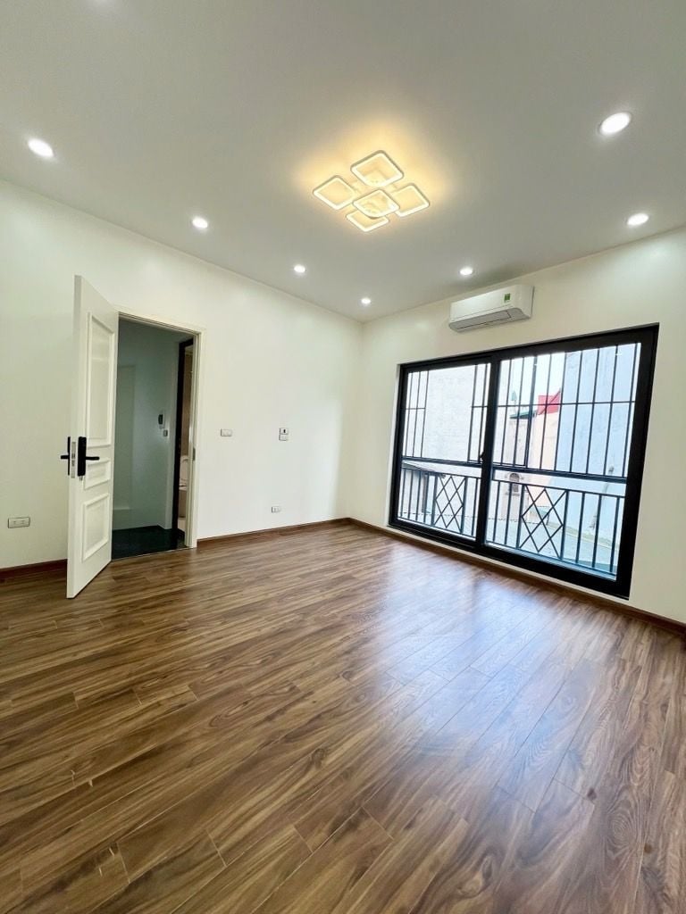 Nhà đẹp ở trung tâm Ba Đình 30m² giá 7.98 tỷ - Đầy đủ tiện ích xung quanh!