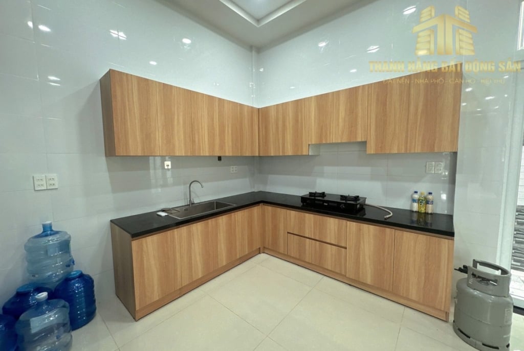 Nhà cho thuê 1 trệt 2 lầu 120m² tại khu đô thị Hưng Phú - Nội thất mới, giá chỉ 13 triệu!