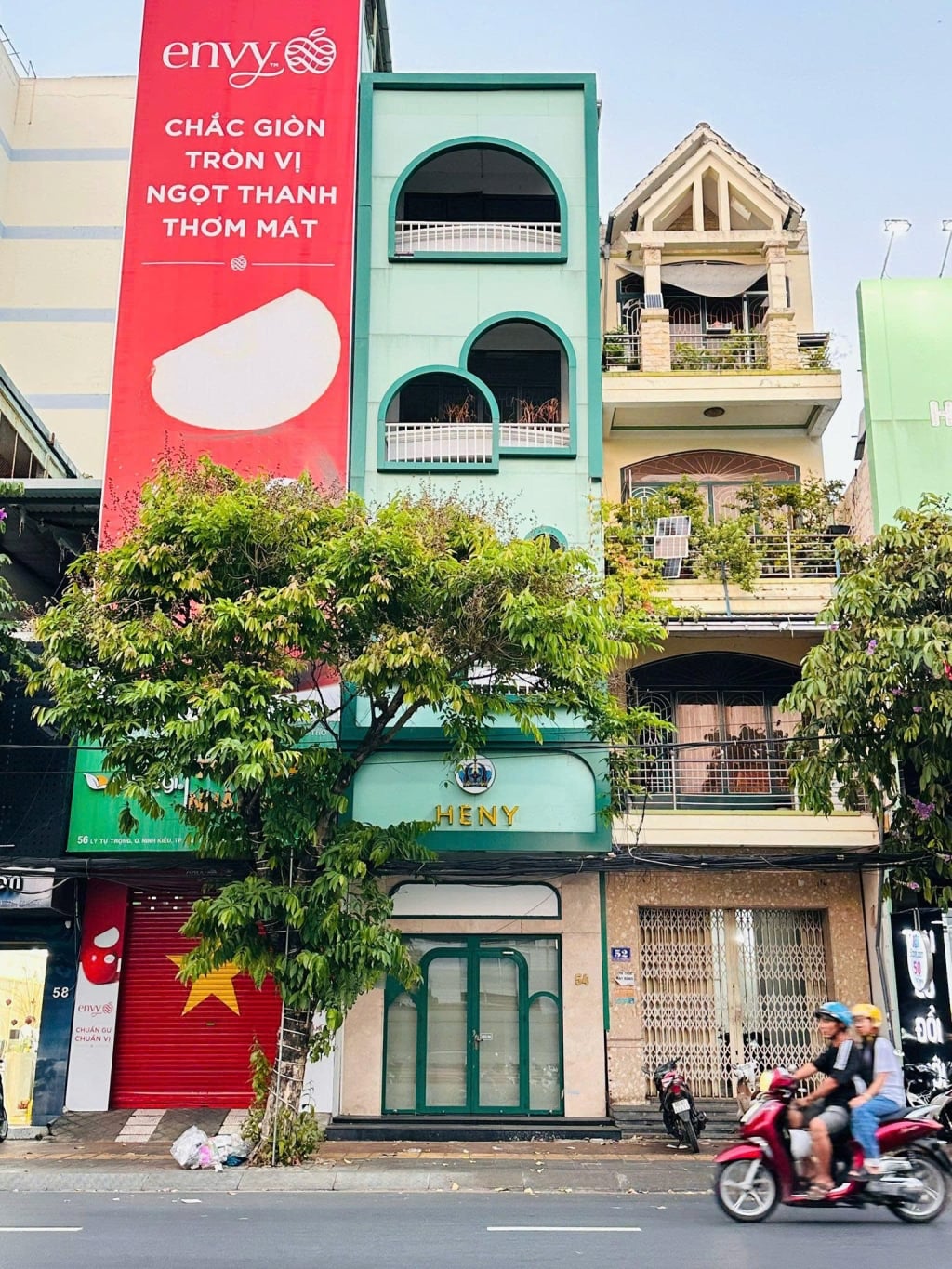 Cho thuê nhà mặt tiền Lý Tự Trọng, Ninh Kiều, 150m² giá 30 triệu - Địa điểm lý tưởng cho kinh doanh!