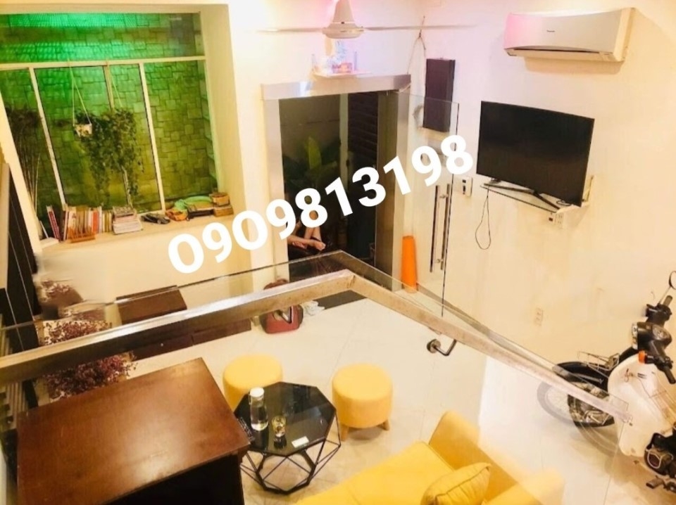 Nhà 4 Tầng Phường Hòa Hưng Quận 10, 35m² chỉ 6.3 tỷ - Giao Ngay, Sổ Hồng Chính Chủ!