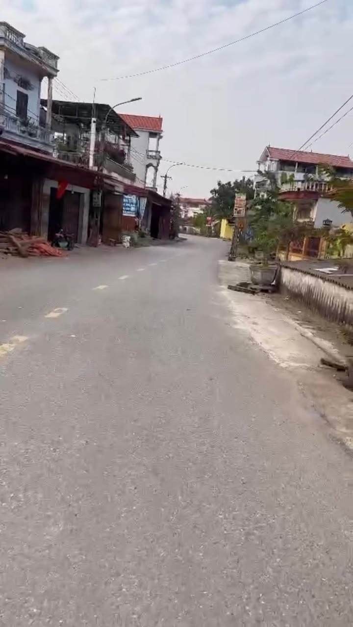 Đất nền Việt Tiến - Song Vân 125m² giá 17 tỷ - Mở đường 22m thuận tiện!