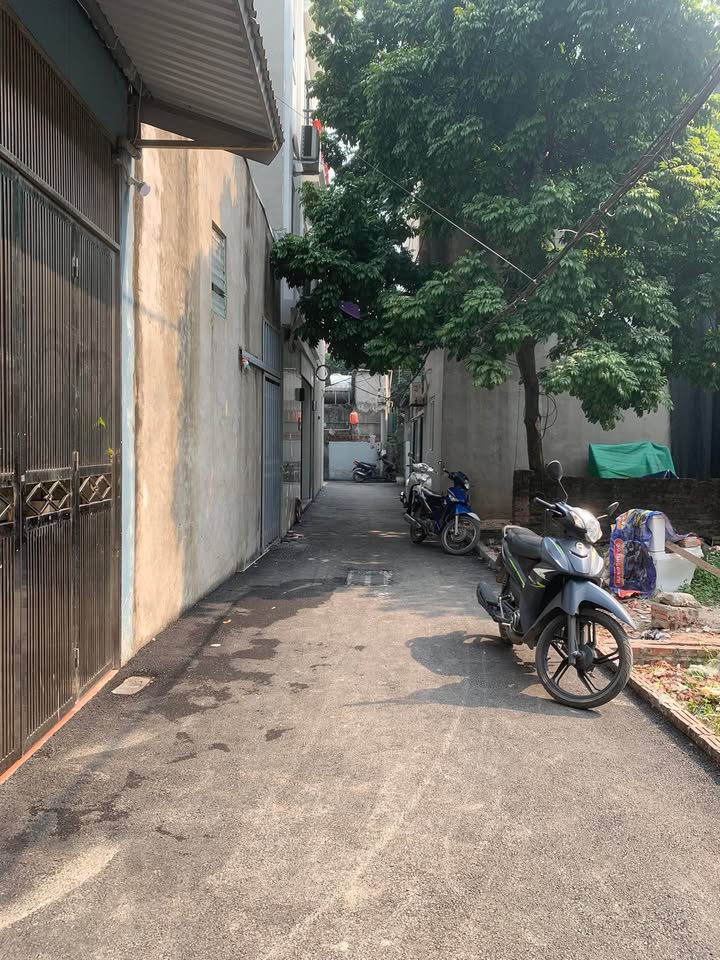 Đất nền Tây Mỗ - Nam Từ Liêm 83m² giá 8.4 tỷ - Sổ đỏ chính chủ, đầu tư sinh lời!