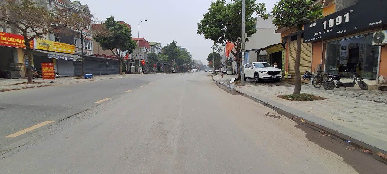 Nhà 3 tầng thị trấn Đông Anh 90m² giá 4 tỷ - Chỉ việc xách vali vào ở ngay!