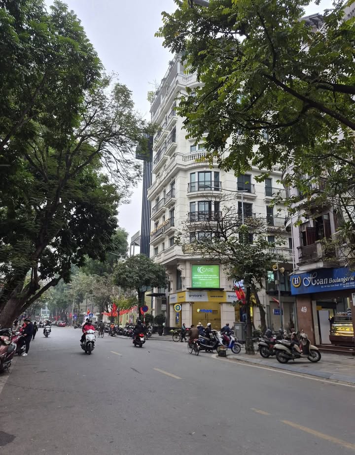 Bán nhà mặt phố Trần Xuân Soạn 24m² giá thỏa thuận - Kinh doanh sầm uất!