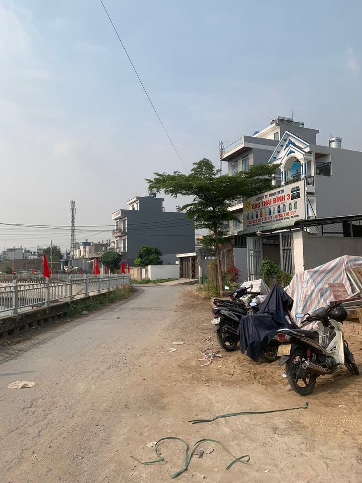 Đất mặt rạch Thạnh Lộc 15, Quận 12, 155m² giá 6.3 tỷ - Đầu tư sinh lời!