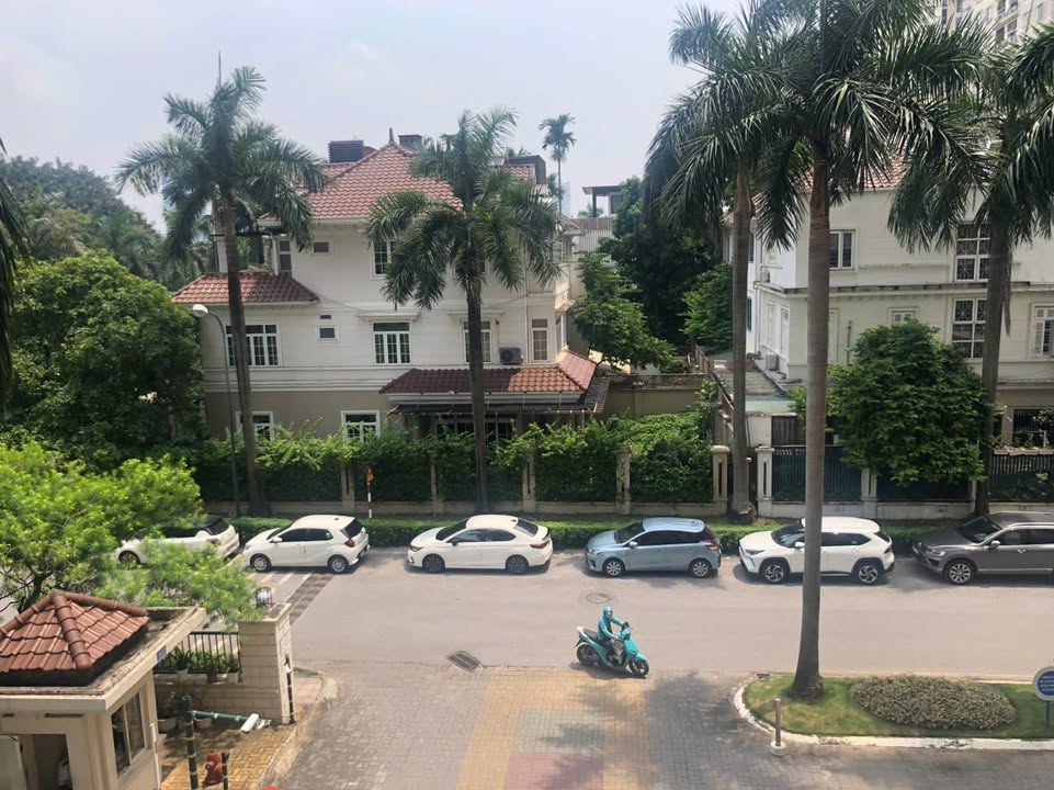 Căn hộ Ciputra Tây Hồ 148m² giá 15.3 tỷ - Sổ đỏ chính chủ