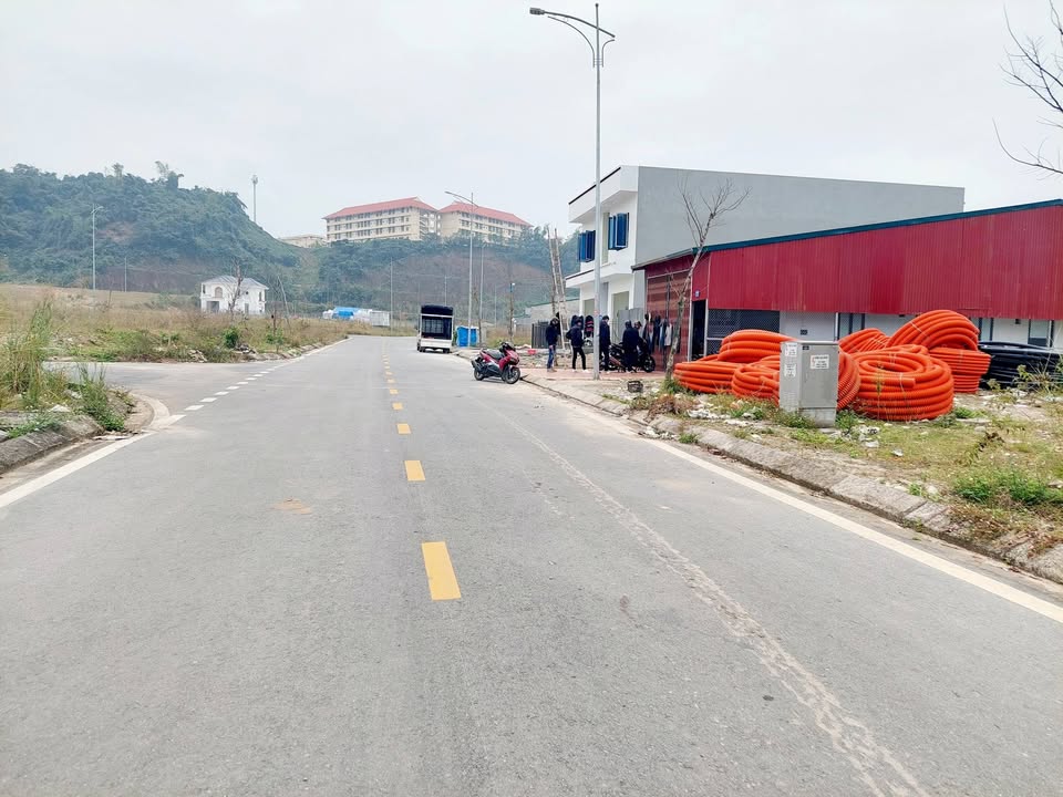 Đất nền đường DH16, Bình Minh, 102,5m² giá 1,7 tỷ - Lợi thế kinh doanh tuyệt vời!