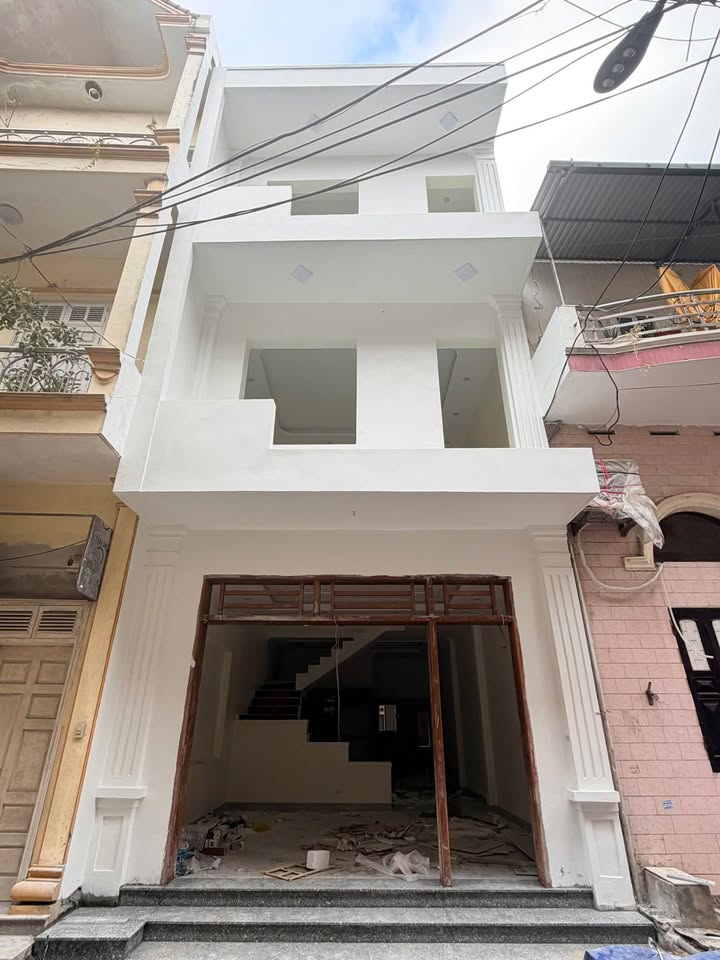 Nhà 3 tầng tại Ngõ 136 Ngô Gia Tự Ninh Bình 58m² giá 5.x tỷ - Sẵn sàng dọn vào ở!