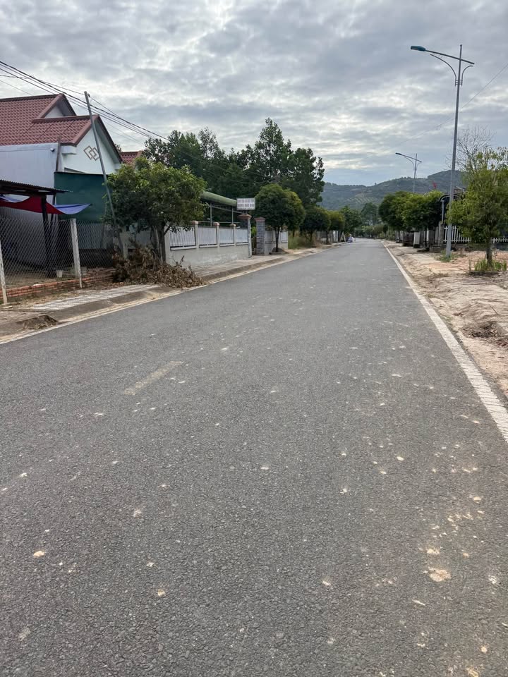 Đất thổ cư 527m² tại Thị trấn Ma Đa Guôi giá 4.2 tỷ - Gần Quốc Lộ 20!