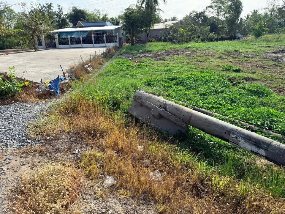 Đất nền Huyện 80, Bình Tân, Vĩnh Long 200m² giá chỉ 600 triệu - Đầu tư lý tưởng!