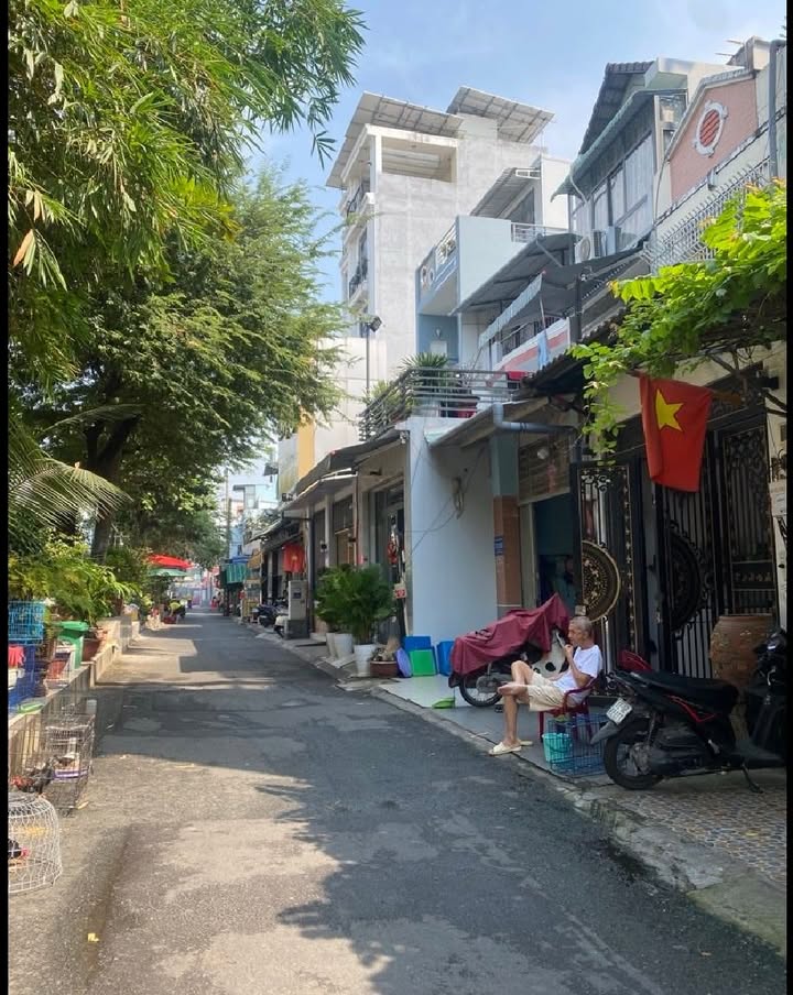 Nhà 2 lầu Hẻm xe hơi Phạm Thế Hiển, Q8 - 5.2 Tỷ - Sổ hồng