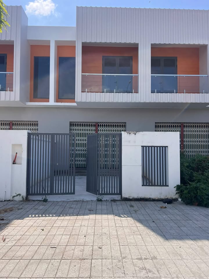 Nhà phố chính chủ KDC Nam An Hoà, 120m² giá chỉ 972 triệu - Sẵn sàng vào ở!