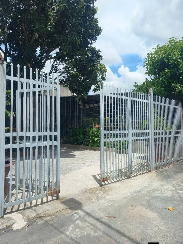 Nhà cho thuê nguyên căn đường 25, Bà Rịa - Sân rộng, giá chỉ 2 triệu!