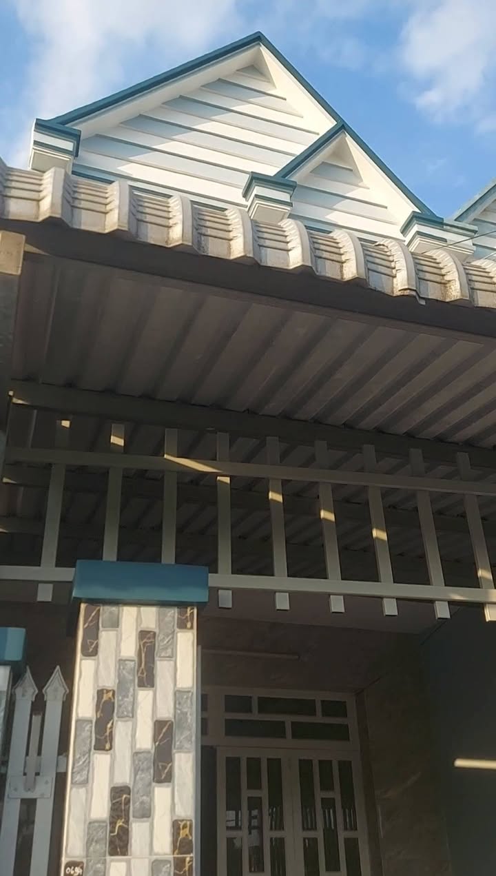 Nhà cho thuê tại Thị trấn Cần Giuộc, 2 tầng, 4 phòng ngủ - Chỉ 4 triệu/tháng!