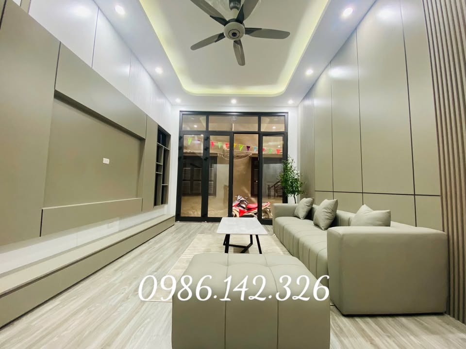 Nhà đẹp Tô Hiệu Hà Đông 47m² giá 12 tỷ - Ô tô đỗ cửa, đầy đủ nội thất