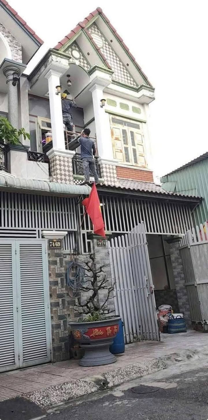 Nhà Trệt Lầu Khu Hoàng Hùng 72m² giá 4.45 tỷ - Đường nhựa 7m, vỉa hè rộng rãi!