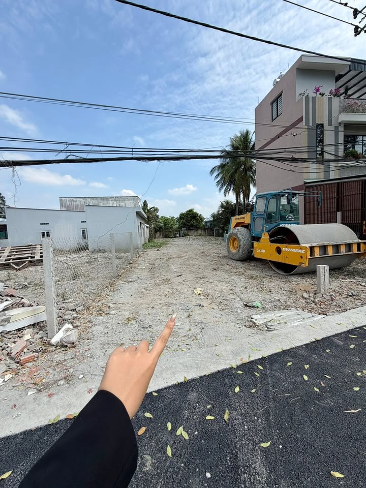 Bán Đất Mặt Tiền Trần Văn Hiển, Mỹ Tho - 200m², Giá Tốt